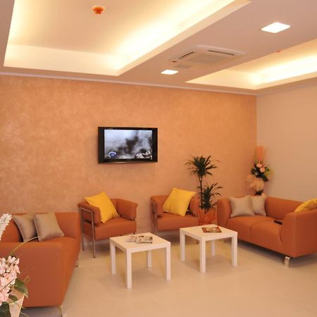 Residence Perla Misano Adriatico Exterior photo